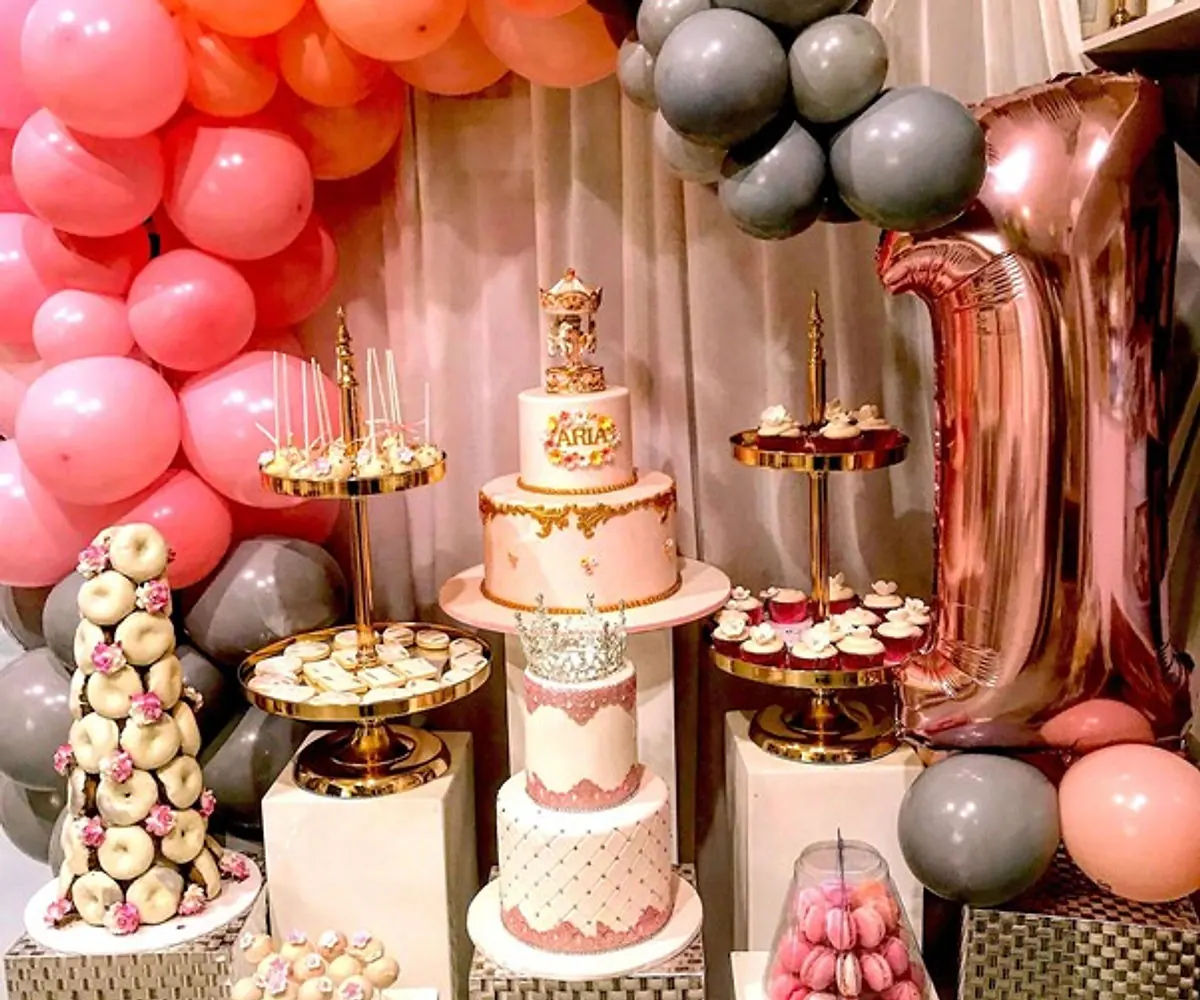 Sweets buffet backdrop