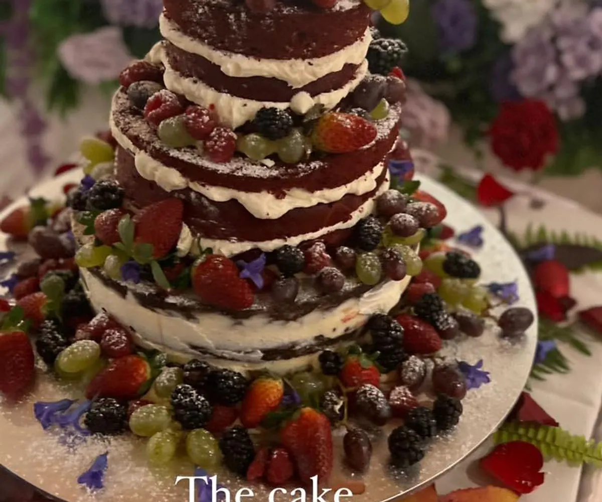 Berries and cream cake