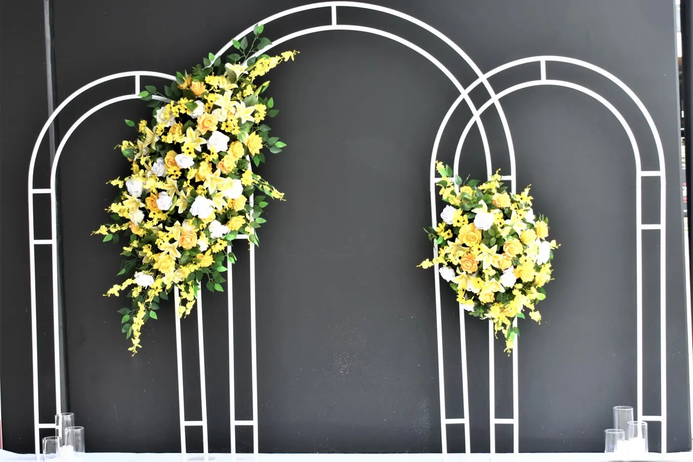 Yellow And Whiteflowers for Trio arches with flowers