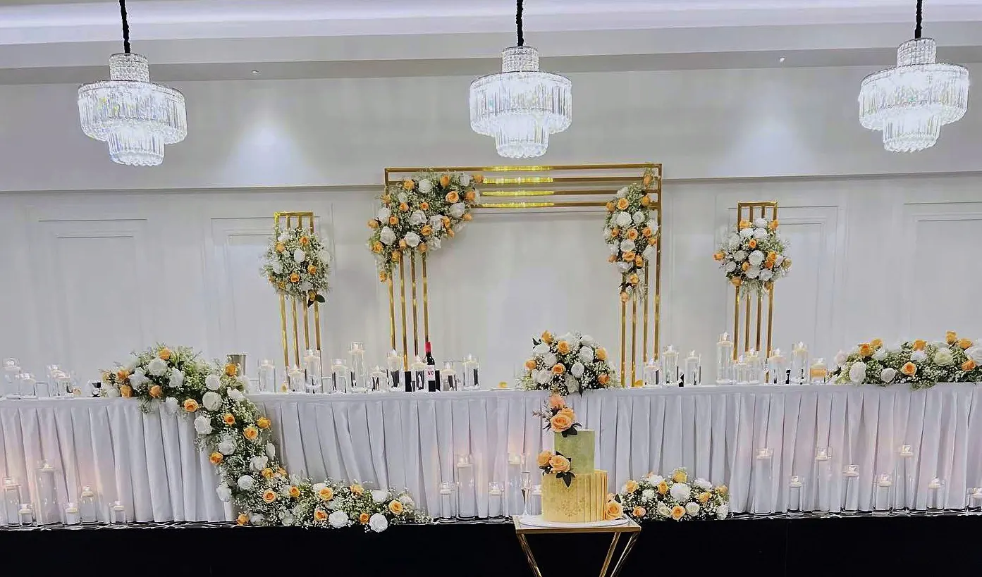 Waterfall Bridal Table for Roses and baby's breath