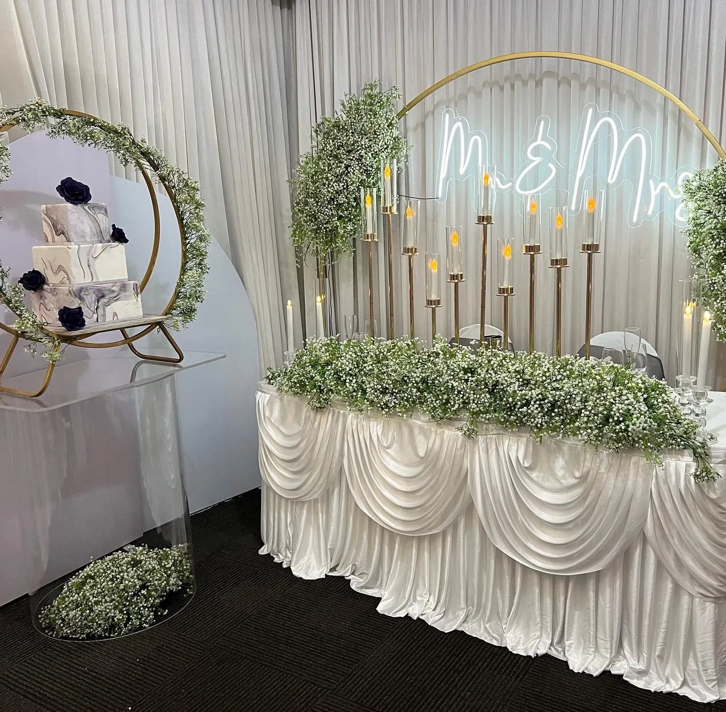 Bridal Table Flowers for Baby's breath runner