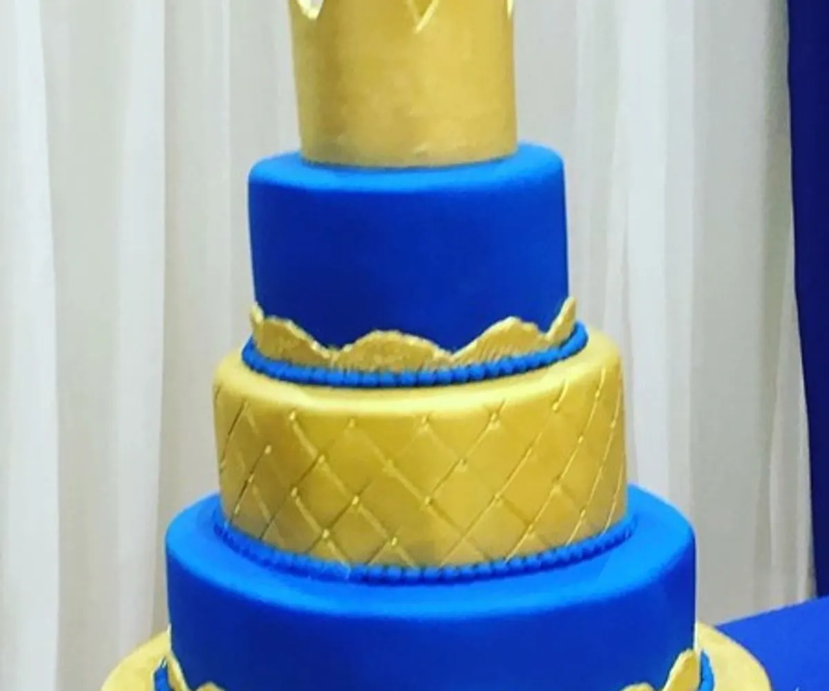 Prince crown cake