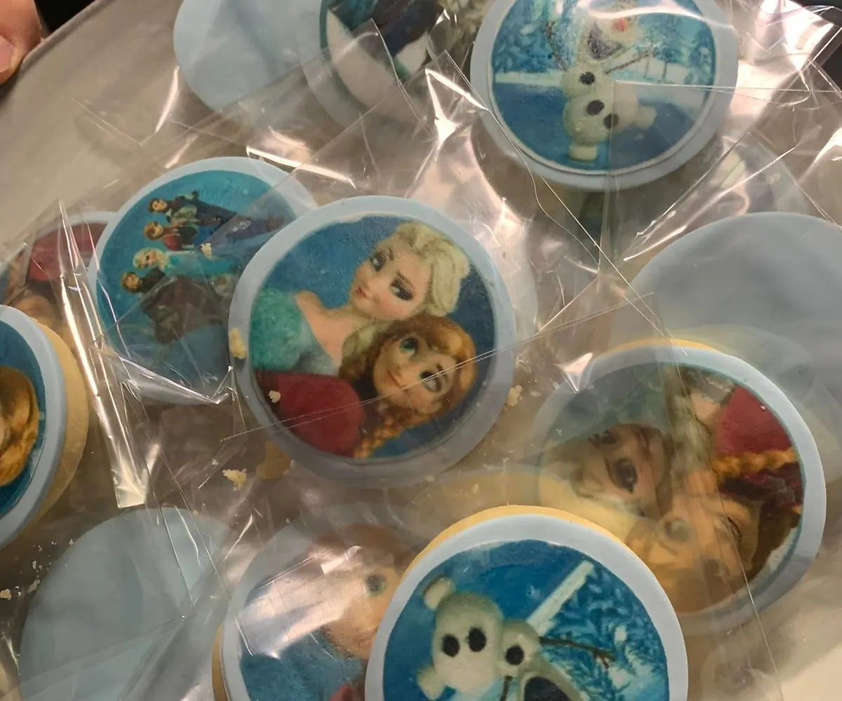 Themed cookies