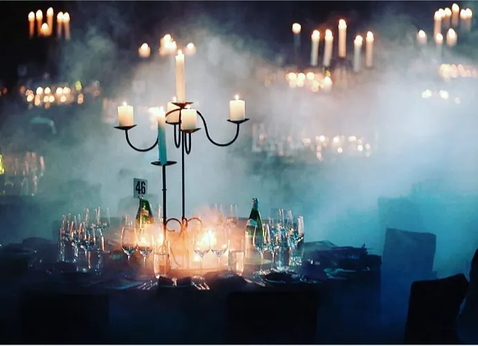 Black Theme for Dreamy Look
