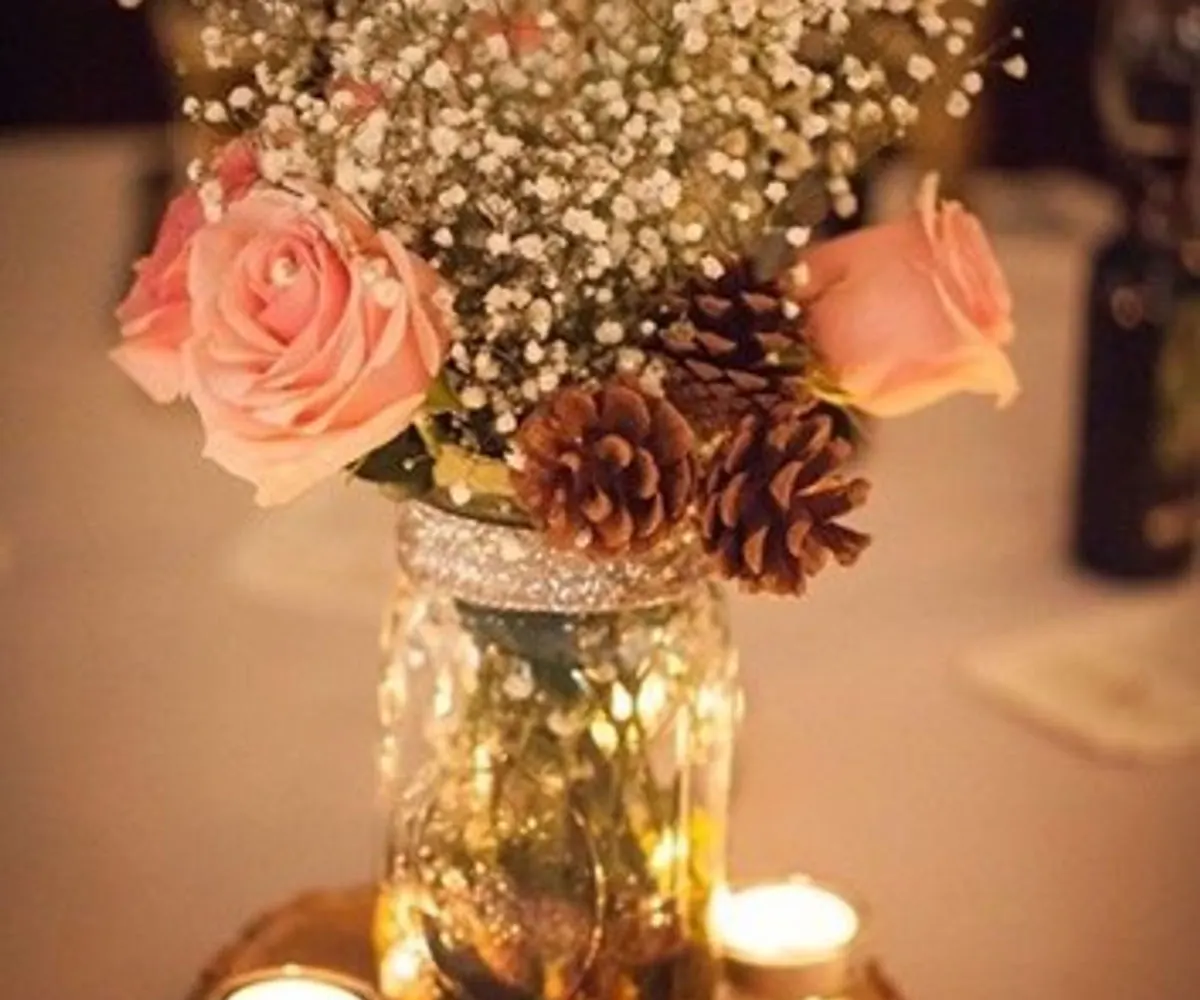 Rustic table centrepiece
