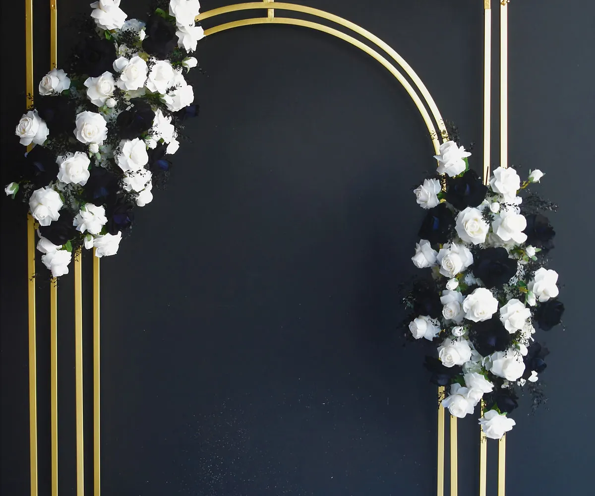 Square window arch