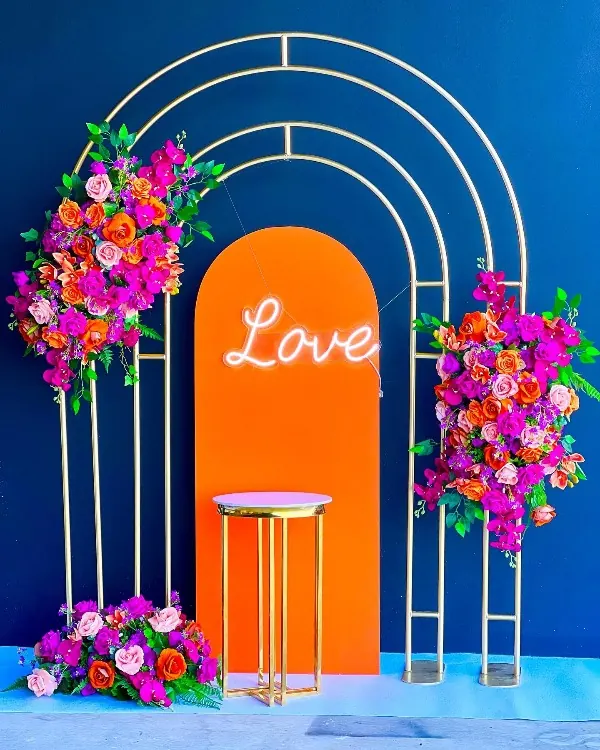 Love bright arch for Love bright arch