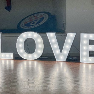 INeon LOVE letters hire